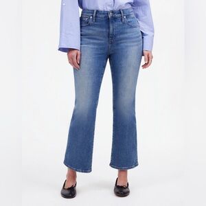 Madewell Curvy Kick Out Crop Jeans - Oneida Wash - 33